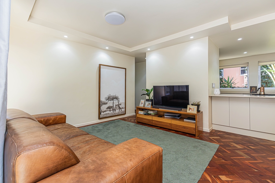 2 Bedroom Property for Sale in Three Anchor Bay Western Cape